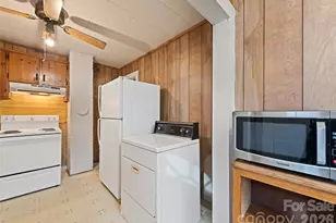 1124 Skyland Dr, Sylva, NC 28779 - Photo 16