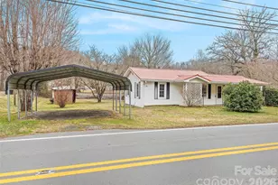 1124 Skyland Dr, Sylva, NC 28779 - Photo 4