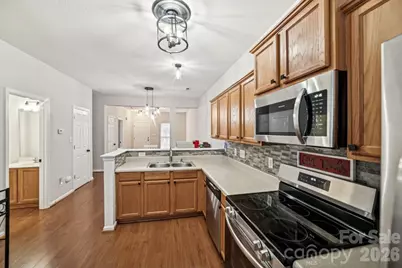 2731 Meadow Knoll Drive, Charlotte, NC 28269 - Photo 12