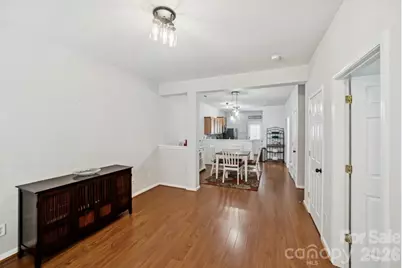 2731 Meadow Knoll Drive, Charlotte, NC 28269 - Photo 4