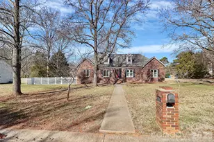 5100 Mintridge Rd, Mint Hill, NC 28227 - Photo 2