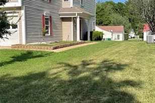 6912 Alanbrook Rd, Charlotte, NC 28215 - Photo 2