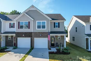 13111 Cottage Crst Ln, Charlotte, NC 28273 - Photo 2