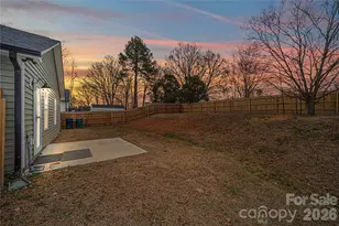 1338 Eastside Ave, Albemarle, NC 28001 - Photo 6