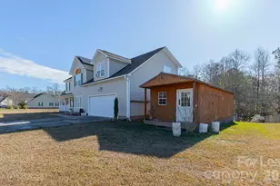 110 Mendover Dr, Jacksonville, NC 28546 - Photo 4