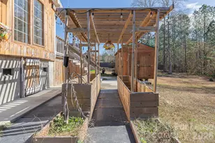 110 Mendover Dr, Jacksonville, NC 28546 - Photo 44