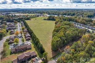 406 Rock Barn Rd NE, Conover, NC 28613 - Photo 6