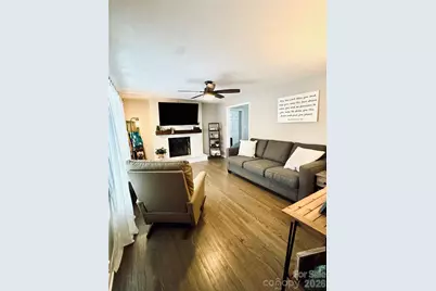 1130 27th Avenue NE, Hickory, NC 28601 - Photo 6