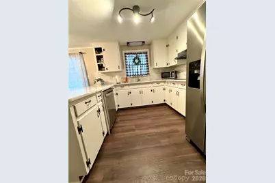 1130 27th Avenue NE, Hickory, NC 28601 - Photo 14