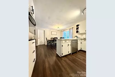 1130 27th Avenue NE, Hickory, NC 28601 - Photo 16