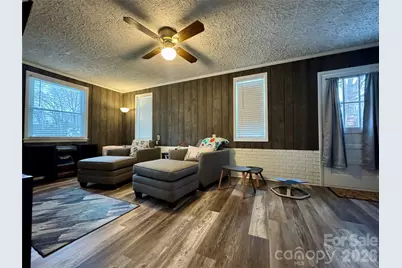 1130 27th Avenue NE, Hickory, NC 28601 - Photo 6