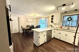 1130 27th Ave NE, Hickory, NC 28601 - Photo 14