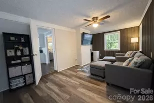 1130 27th Ave NE, Hickory, NC 28601 - Photo 8