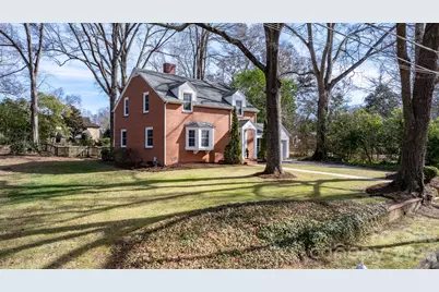 530 7th Street NW, Hickory, NC 28601 - Photo 1