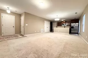 9642 Hanberry Blvd, Charlotte, NC 28213 - Photo 4