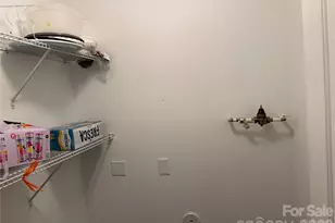 2629 Stream Bank Dr, Charlotte, NC 28269 - Photo 20