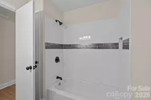 7101 Woodstock Dr, Charlotte, NC 28210 - Photo 24