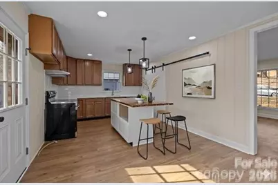 7101 Woodstock Drive, Charlotte, NC 28210 - Photo 8