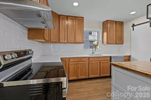 7101 Woodstock Dr, Charlotte, NC 28210 - Photo 14