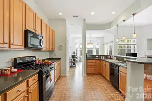 1038 Kensrowe Ln, Matthews, NC 28104 - Photo 10