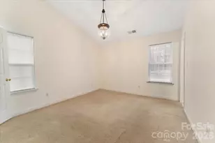 1914 Sloan Dr, Charlotte, NC 28208 - Photo 18