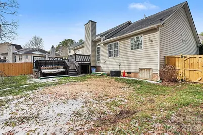 10026 Dauphine Drive, Charlotte, NC 28216 - Photo 26