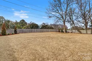 2852 Dorchester Pl, Charlotte, NC 28209 - Photo 42