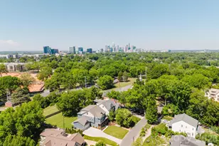 2852 Dorchester Pl, Charlotte, NC 28209 - Photo 38