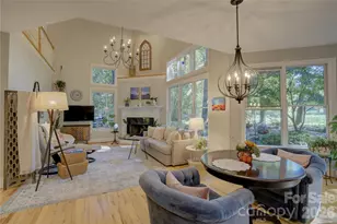 25 Madelyn Ln, Fairview, NC 28730 - Photo 6