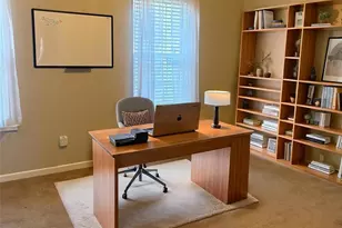 2224 Winthrop Chase Dr, Charlotte, NC 28212 - Photo 8