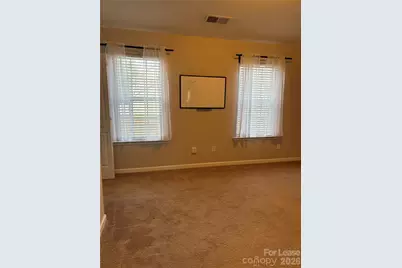 2224 Winthrop Chase Drive, Charlotte, NC 28212 - Photo 10