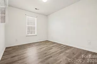 2015 Slater Springs Dr, Charlotte, NC 28216 - Photo 18