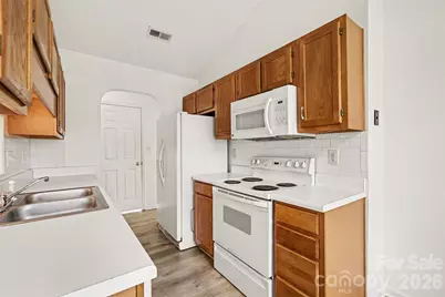 2015 Slater Springs Drive, Charlotte, NC 28216 - Photo 10