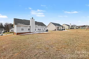 2015 Slater Springs Dr, Charlotte, NC 28216 - Photo 22