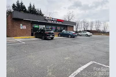 2020 Asheville Highway, Hendersonville, NC 28791 - Photo 4