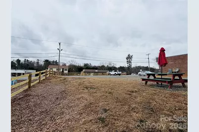 2020 Asheville Highway, Hendersonville, NC 28791 - Photo 10