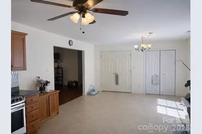 2627 Easter Street, Maiden, NC 28650 - Photo 6