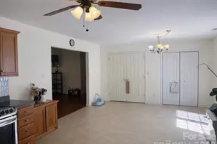 2627 Easter St, Maiden, NC 28650 - Photo 6