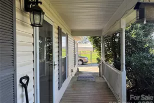 2627 Easter St, Maiden, NC 28650 - Photo 2