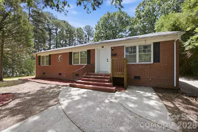 631 Townsend Avenue, Gastonia, NC 28052 - Photo 1