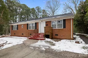 631 Townsend Ave, Gastonia, NC 28052 - Photo 2