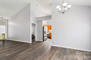 3406 Frostmoor Pl, Charlotte, NC 28269 - Photo 4