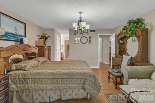 5839 Harris Grove Ln, Charlotte, NC 28212 - Photo 12