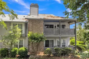 5839 Harris Grove Ln, Charlotte, NC 28212 - Photo 2