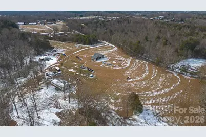 6611 Prysock Avenue, Connelly Springs, NC 28612 - Photo 8