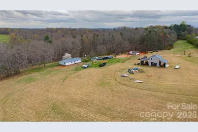 6611 Prysock Avenue, Connelly Springs, NC 28612 - Photo 4