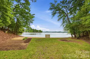 4737 Betty Davis Dr, York, SC 29745 - Photo 2