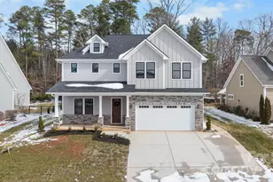 1207 39th Avenue NE, Hickory, NC 28601 - Photo 2