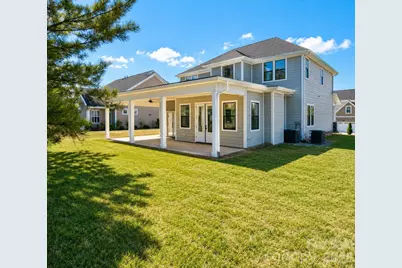 1207 39th Avenue NE, Hickory, NC 28601 - Photo 2