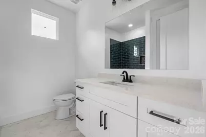 1207 39th Avenue NE, Hickory, NC 28601 - Photo 32